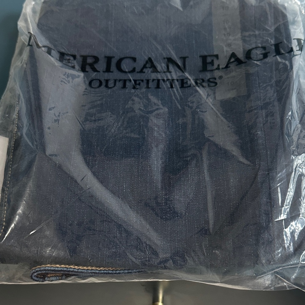 American Eagle Outfitters Blue Denim Jeans - Picture 2 of 3